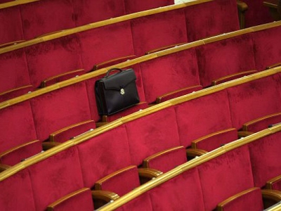 Парламент Италии вновь оскандалился – на заседание из 630 депутатов пришел только один