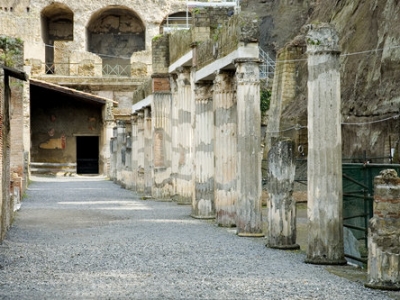 В Италии продолжают находить памятники Древнего Рима