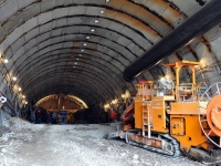 В Альпах строят новый тоннель со скоростью 50 см в день