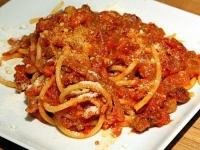 Спагетти под соусом Аматриче стало блюдом солидарности всех итальянцев