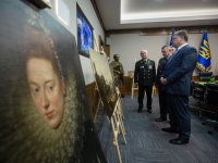 Ренци заявил о возвращении похищенных в Вероне картин в ноябре