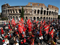 Итальянцы протестуют против антикризисных мер нового правительства