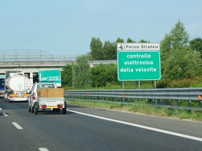 Итальянские водители игнорируют указатели поворота