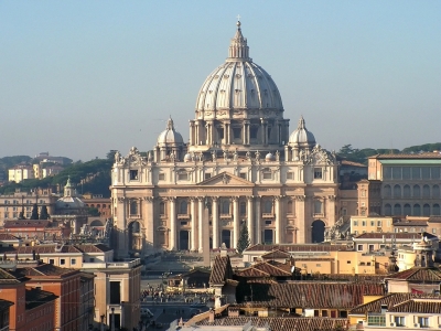 Суд оправдал итальянских журналистов, раскрывших коррупцию в Ватикане