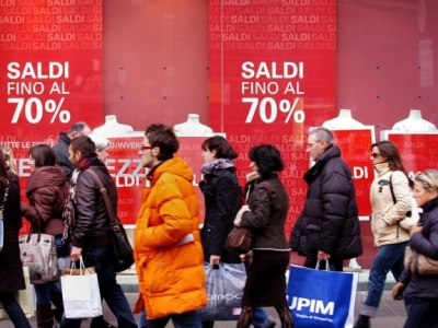 Где в Италии найти магазины с зимними распродажами?