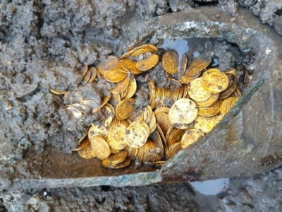 В Италии найден самый дорогой в истории клад золотых монет