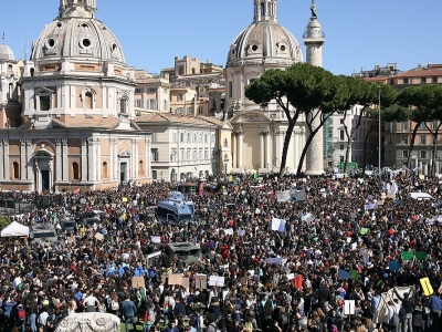 Более миллиона итальянцев вышли на климатические акции протеста