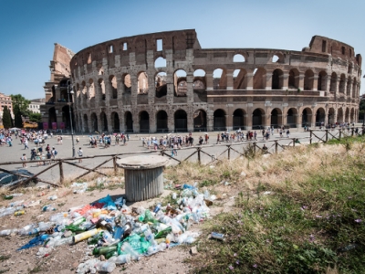 Лацио, Кампания и Сицилия тонут в мусоре