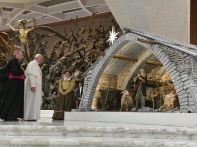 Рождество в Ватикане встречают с самым необычным вертепом
