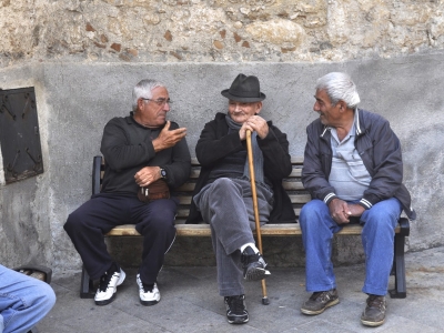 Как живут пенсионеры в италии рыбацкий магазин в лимассол