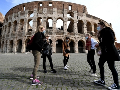План открытия Италии: Марио Драги предлагает отменить комендантский час с 21 июня