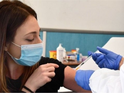 COVID-19: Италия вакцинирует подростков и поможет бедным странам, чтобы избежать новых мутаций вируса