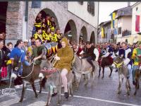 Фестиваль в Торита-ди-Сиена приглашает в средневековую Италию