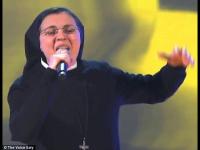 Итальянская монахиня стала звездой шоу-бизнеса