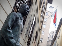 Памятник Нельсону Манделе в Милане – напоминание  о терпимости