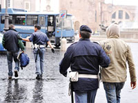 Иммиграционный закон в Италии - немедленная депортация нелегалов