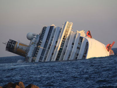 Крушение круизного лайнера у берегов Италии